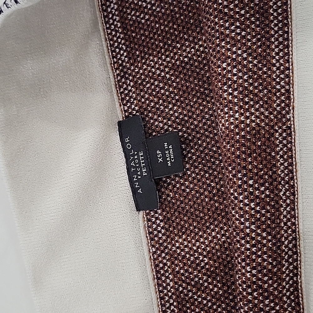 Knit Skirt - Picture 4 of 7
